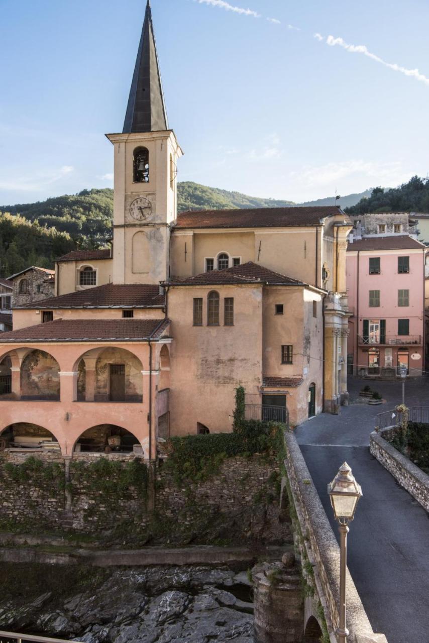 Relais Del Maro Hotel Borgomaro Bagian luar foto