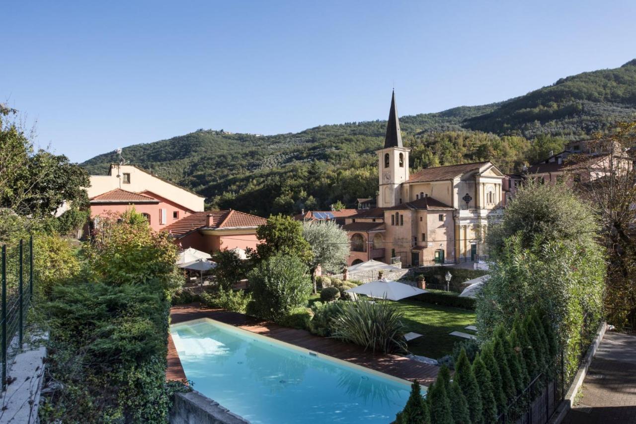 Relais Del Maro Hotel Borgomaro Bagian luar foto